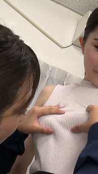 Mulheres japonesas não têm peitos grandes? Aqui você tem quatro que não será capaz de lidar