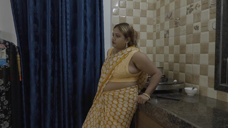 desigoldtv: Bhabhi kesunyian berpesan seperti berkongkek di dapur, kawan datang dan...