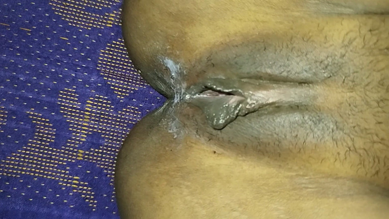 Deshi women: 我的继兄弟后入式干了我。