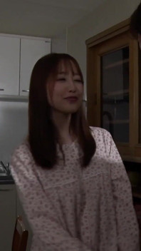 继母射在继子的大鸡巴上 -8