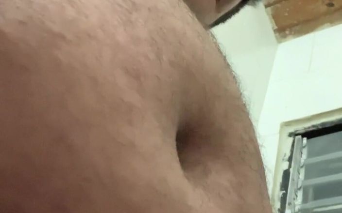 Ksanchez1203: 목욕을 하고 있는 내 우유를 받아줘
