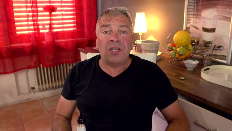 Deutschland porn: Interracial orgy!