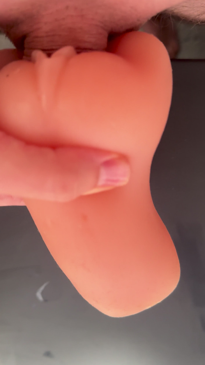 SoloEdgeMaster: Sesso giocattolo scopando figa e grande sborrata sulla figa.