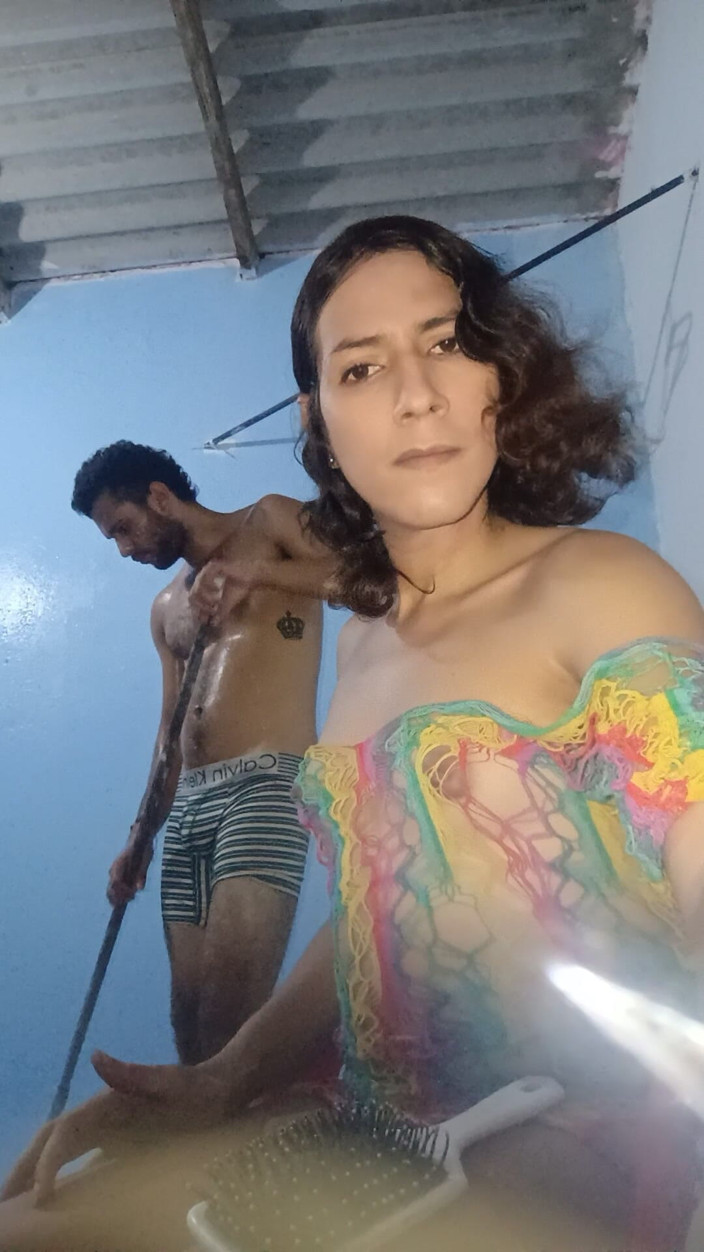 Femboy from Colombia: I'm Getting to Paint This Room