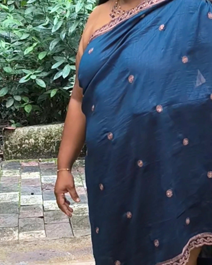 Anne Ipe: Desi Dívka v nahoře bez Sexy focení v Blue Salwar,...