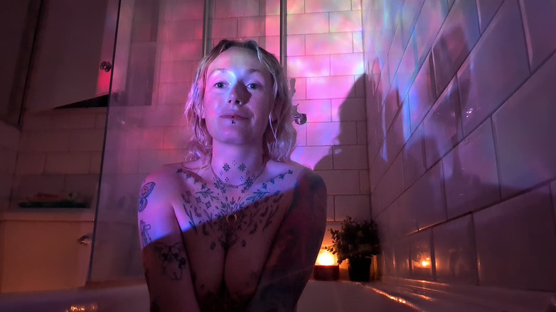 Liberation in motion: Обнаженные музинги в ванне - ты заслуживаешь удовольствия