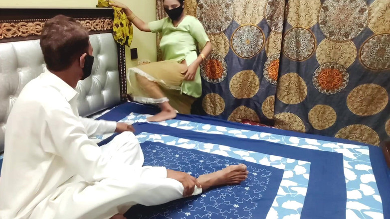 MehwishButt: Große möpse indisches Desi-hausmädchen Ko Baba G Ny Chod Diya...