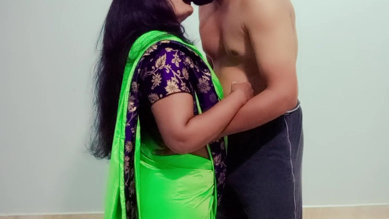 Your Arya: Adik tiri desi toket besar berciuman menjilati menunggangi creampie dengan...