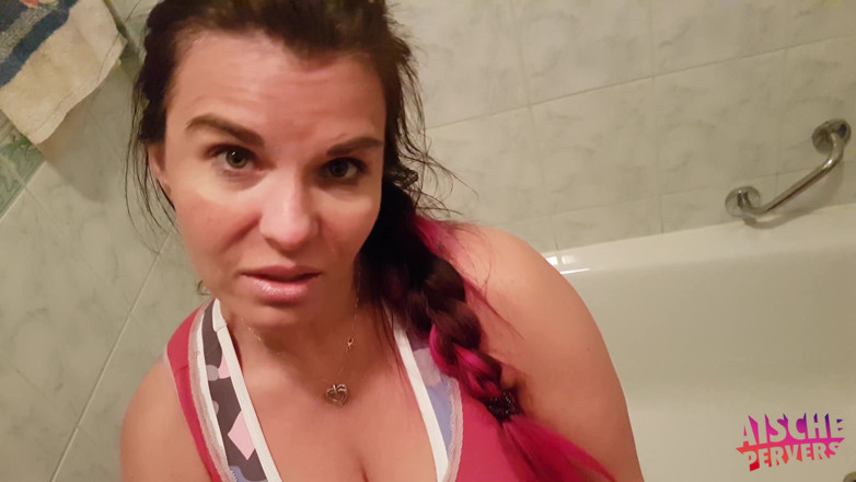 Aische Pervers: adbhut jarman beb ki baathroom men chehra chudaee