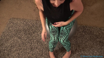 MrxMrsCox: Ma belle-mère a besoin d'aide pour s'étirer les jambes