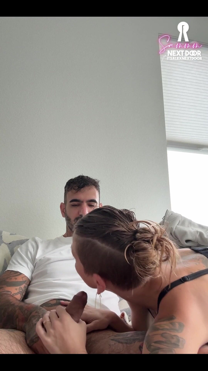 Sammm Next Door: Alex ağzımı geri alıyor (ve sevgilim için amımı bırakıyor) bg w /