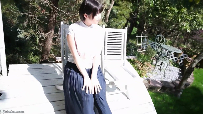 Babe Stare: 흑인 대물 자지에게 따먹히는 아시아 소녀