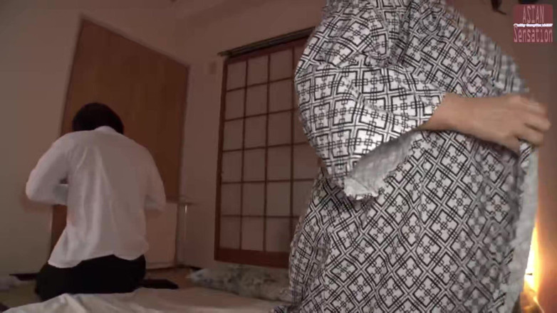Juicy Bounce JAV Club: Saya sudah berkahwin. Satu Bilik Hotel, Satu Pengakuan Yang Tidak...
