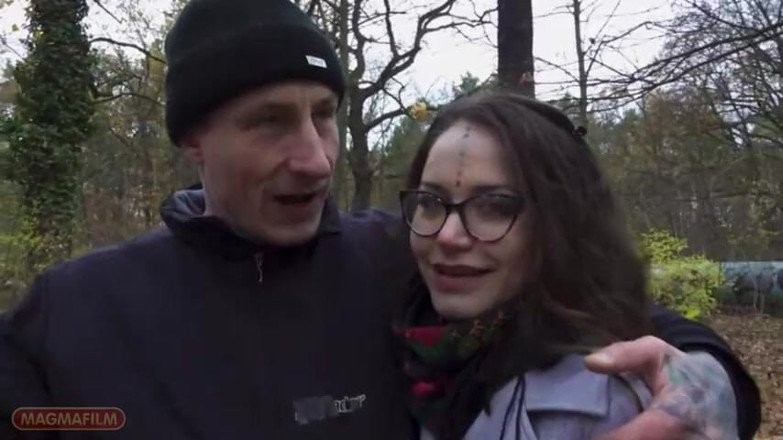Magmafilm: Справжня берлінська дівчина в окулярах і тілі