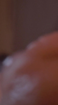 Buzzes Close up Pre-cum