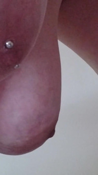 Jiggling Jugs