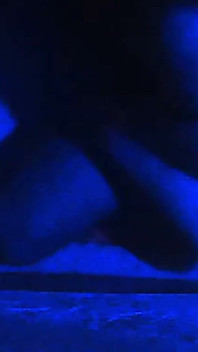 Sexo nocturno completo con mujer sexy, ella quiere lamiendo su coño y luego follando