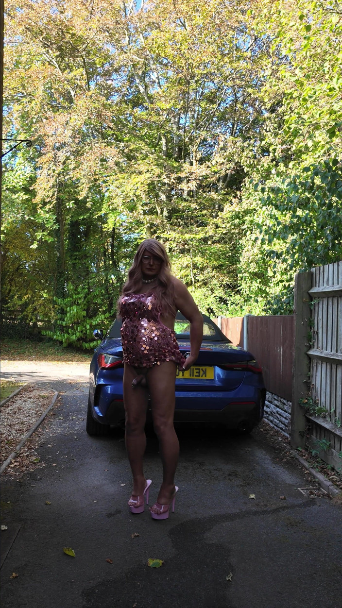 Kelly CD 2022: Sexy Crossdresser Kellycd2022 in My Pink Sequin Little Dress and...