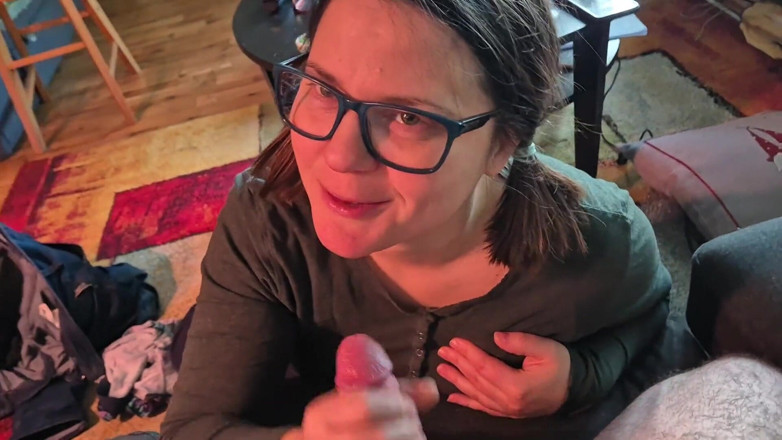 SwitchMixCouple: Första avsugningsvideo för henne - hemlagad handhållen kamera