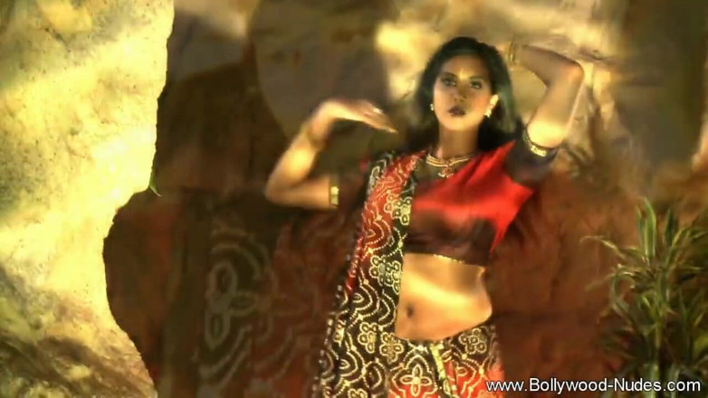 Bollywood Nudes: She is lovely when she dances