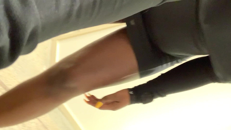 Milftits24: Titten und sexy arsch