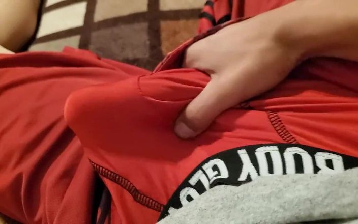 Officialztwink: Friend Rubs Boner Thru Shorts Snchat