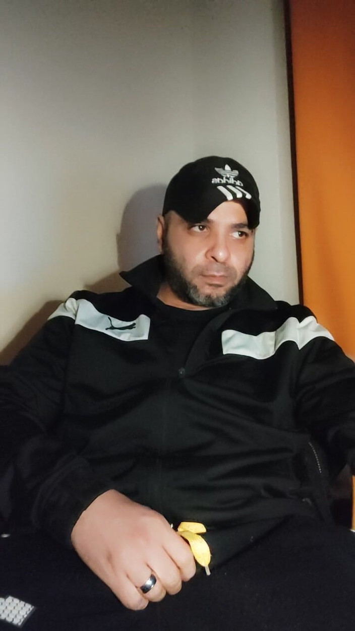 SmokedAlloy2: DJ -bro, 화난 양말과 멍청이