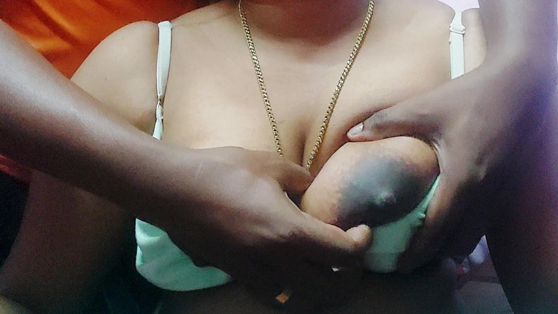 Desi Mohini: Desi mohini zia sesso bollente con idraulico