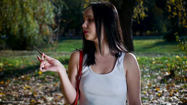 Russian Smokers: Anastasia