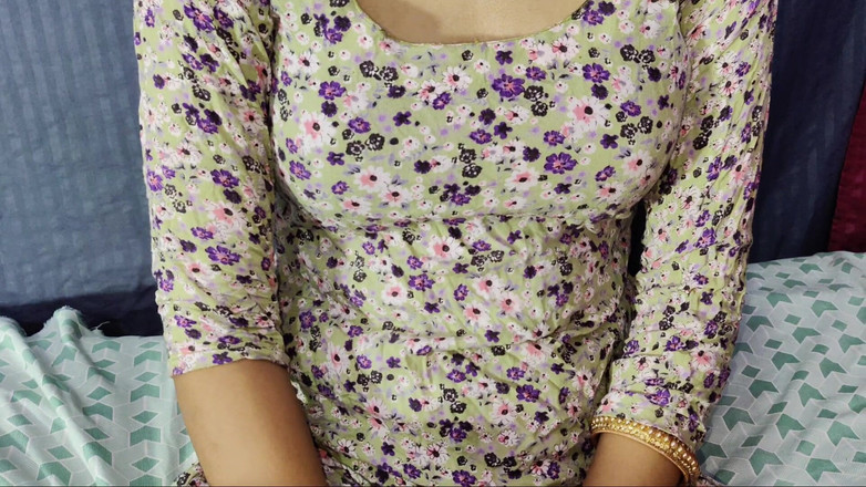 KavitaBhabhi: Chudakkar Mossy Caught the Fist Today, so I Gave Him...