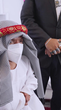 Des sheikhs baisent des gros culs