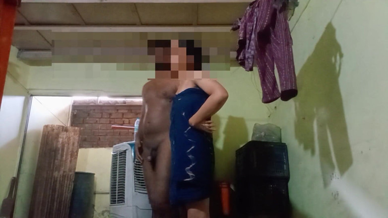 NikiRathod: Sexo Al Estilo Perrito Con Divya En Casa Vecina