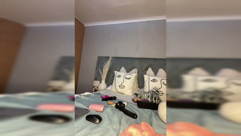 Legendary Booty Overdose: เข้าร่วมฉันในห้องของฉัน