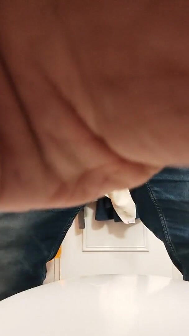 Dirty, Smelly, Playing on Wc and Jeans Pissing (Dirty junk bro) Dirty, Smelly, Playing on Wc and Jeans Pissing (Dirty junk bro)
