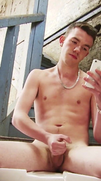 Lukus Chem honí svého tvrdého ptáka