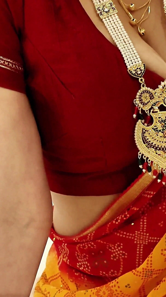 Sassysonia: esi ripeyring karne vaale larke ne maidam ki saaph gori...