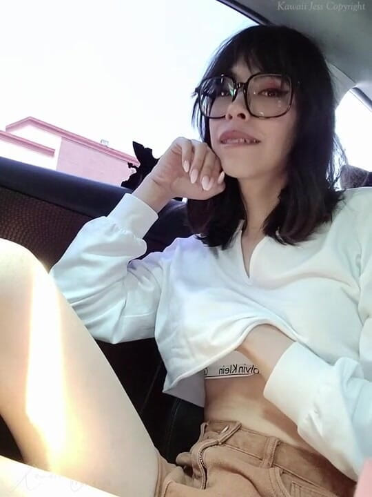 Kawaii Jess: Stroking myself inside my car full version