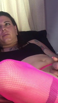 Sissy v zákulisí sexy žertu