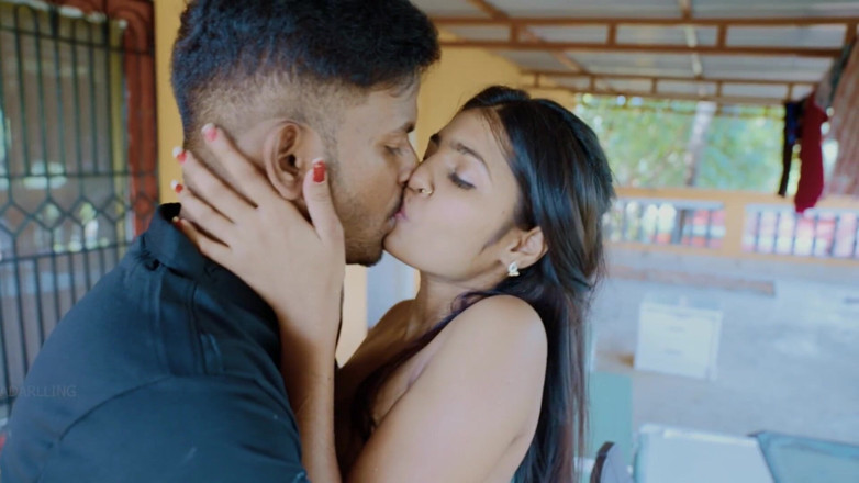 harry1: Vedeta porno indiană desi Sanjana îl cheamă pe iubitul ei să...