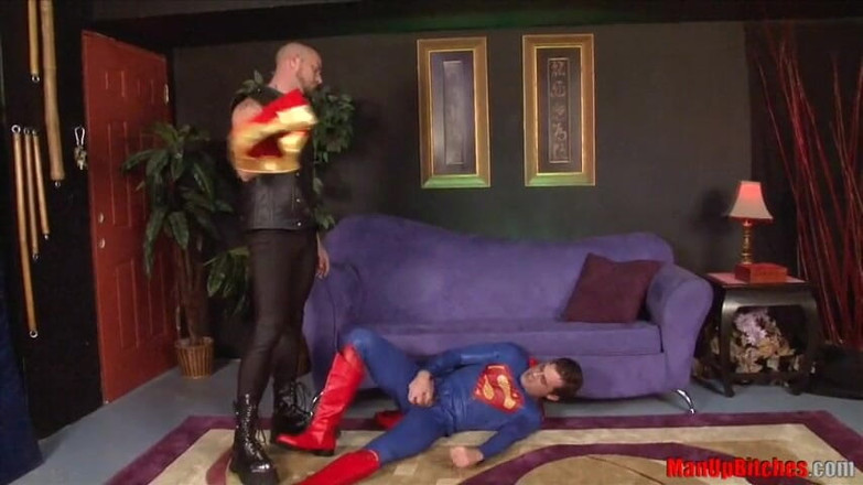 ManUpFilms: Superman bertemu nemesis