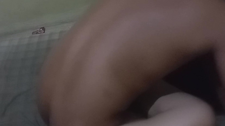 Angelina Pop: Svatební šaty nevlastní matky Anne jsou rozkošné se svatebními šaty jejího manžela