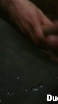 Pobres prisioneiros de sexo gay completamente gangbanged