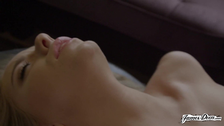 James Deen: Trisha Parks对james Deen的阴户舔舐感到高兴