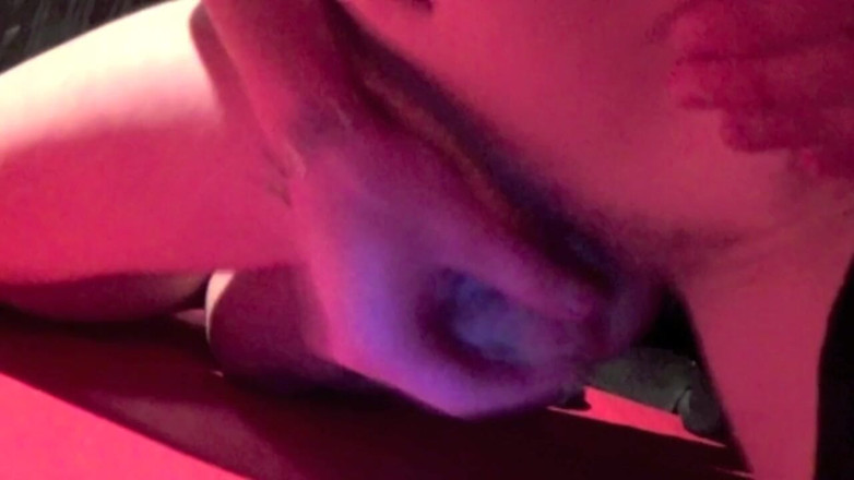 FIRST SEX EXPERIENCE WITH BOY: Ok để bú bạn thân nhất của anh ấy trong phòng sau...