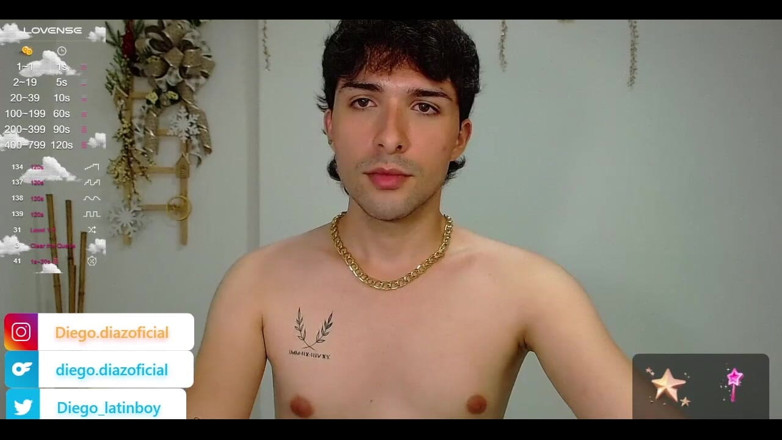 Diego_latinboy: Magro jovem colombiano de Bucaramanga acaricia seu pau enorme até...