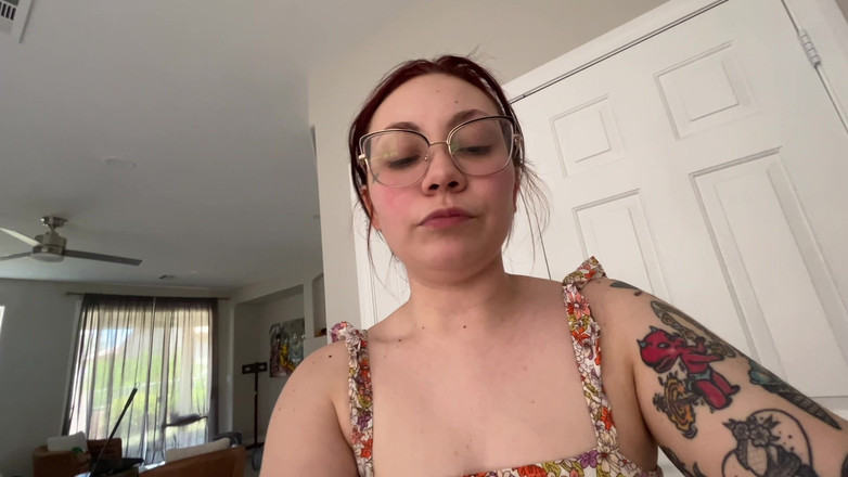 Lenna Lux: Moja skurczyła się przekąski