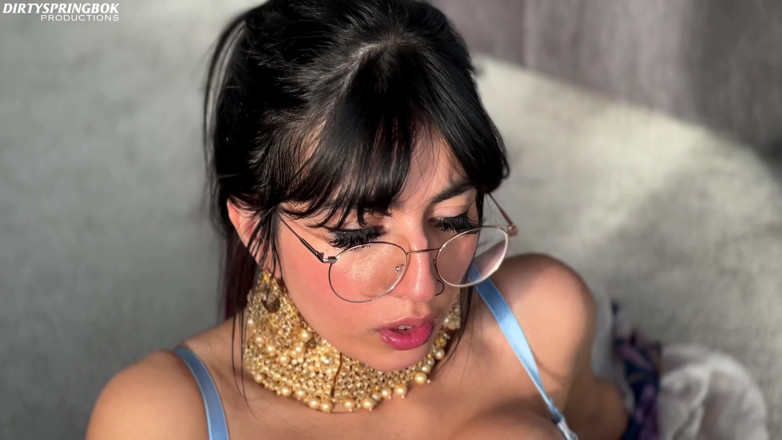Aaliyah Yasin: Curvă pakistaneză Aaliyah Yasin nu se poate opri din orgasme