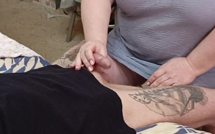 Zona901: Polla sacudidas y mamada de madrastra