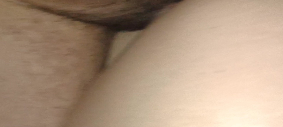 Ionut899: Üvey Baba Bana Oral Seks Yapıyor Ve Bütün Gün Beni...