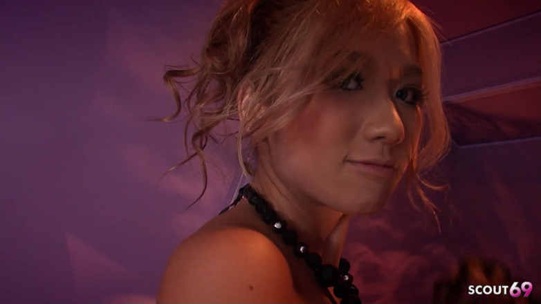 Asian porn collection: Blonde Asian Teen Erika Fucked by Photographer at Casting